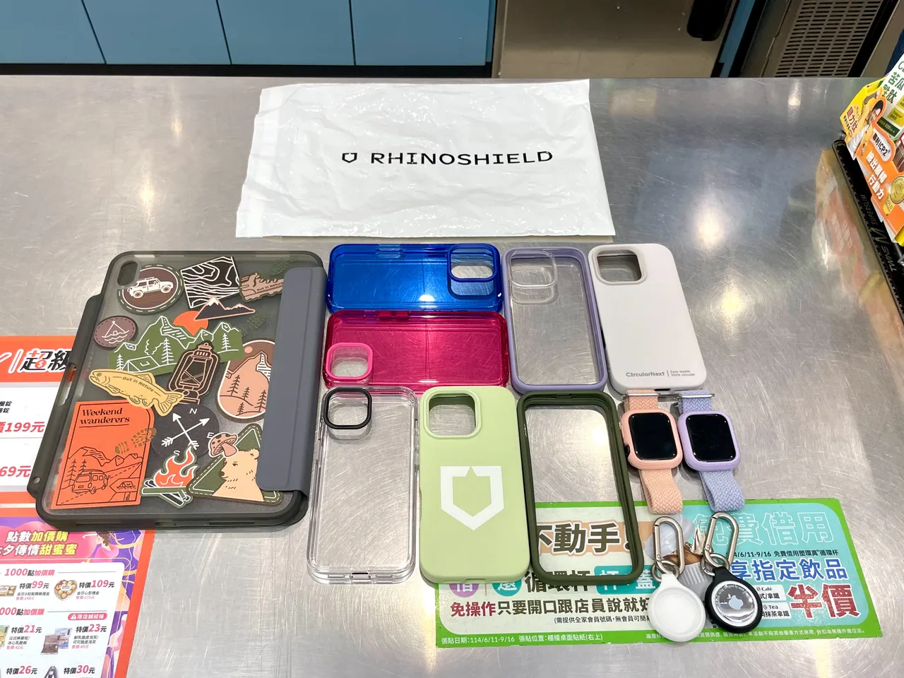 超商與「犀牛盾」再擴合作範圍,9月3日起將新增犀牛盾行動配件回收Apple Watch保護殼、AirPods保護殼等品項。全家提供