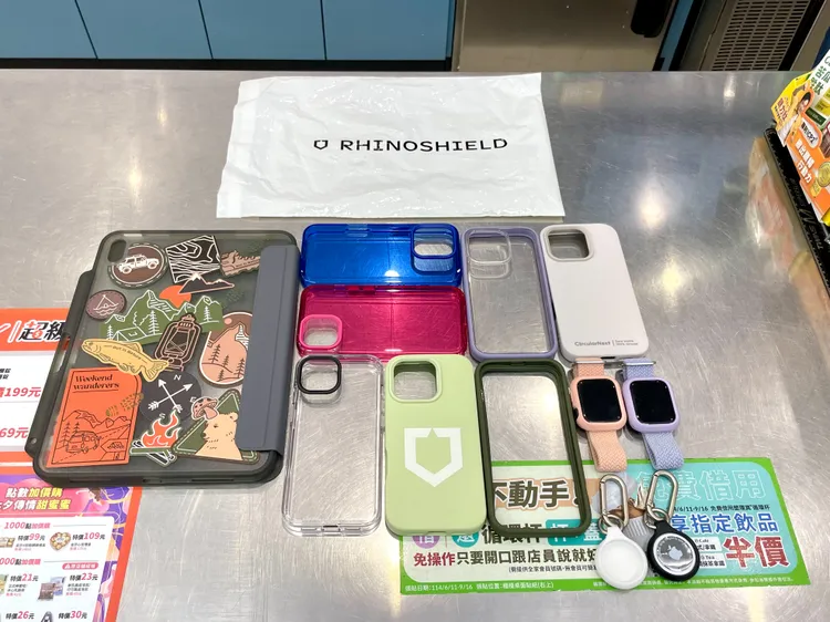 超商與「犀牛盾」再擴合作範圍，9月3日起將新增犀牛盾行動配件回收Apple Watch保護殼、AirPods保護殼等品項。全家提供