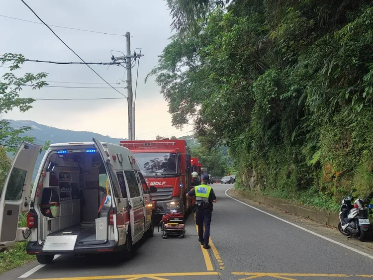 警消於現場待命。警方提供