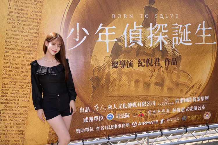 庭庭為節目勤背法條。灰人文化提供