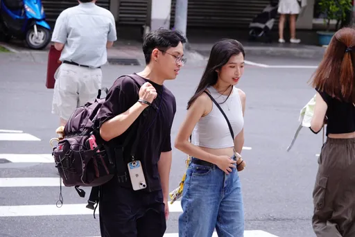 全台熱炸!新竹以北飆37℃ 4縣市防8級陣風