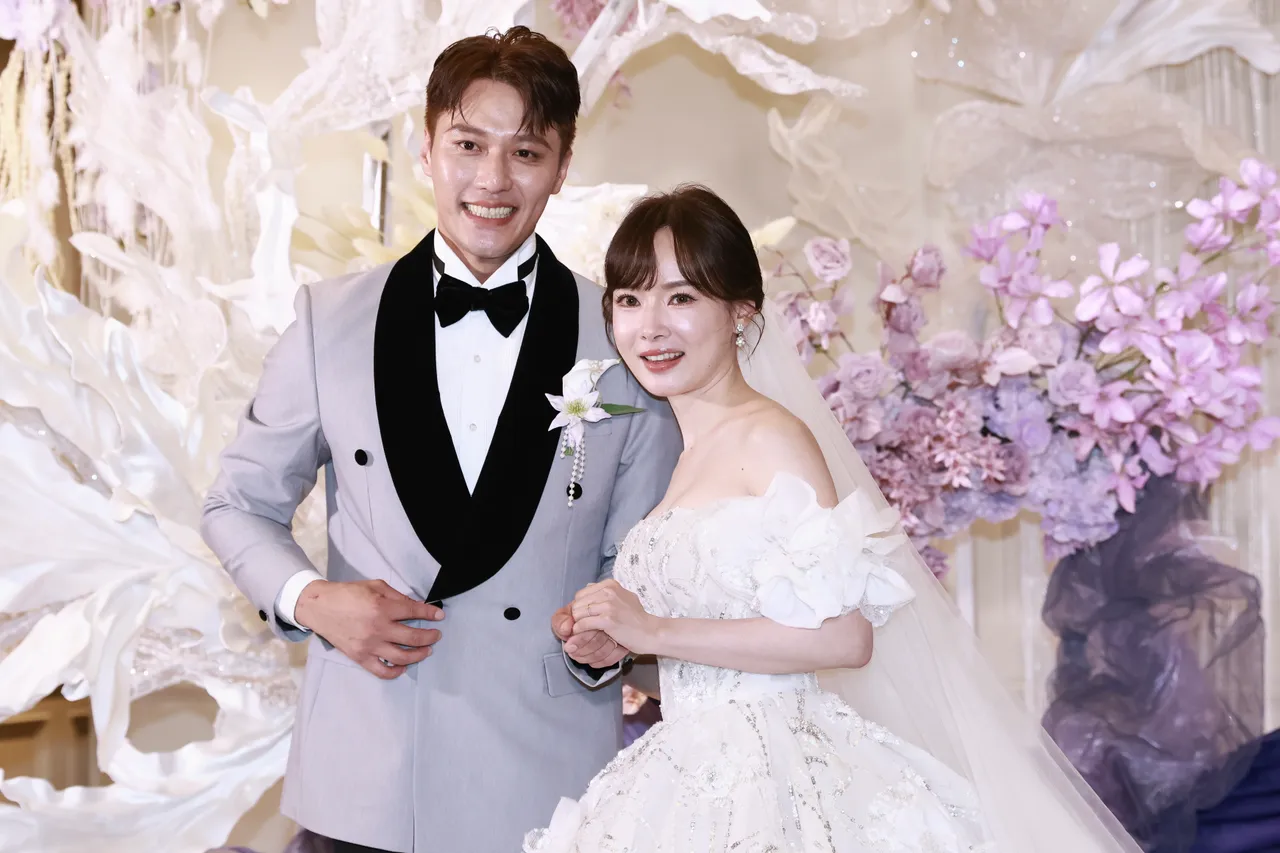 張睿家和黃安若補辦婚禮。彭欣偉攝影