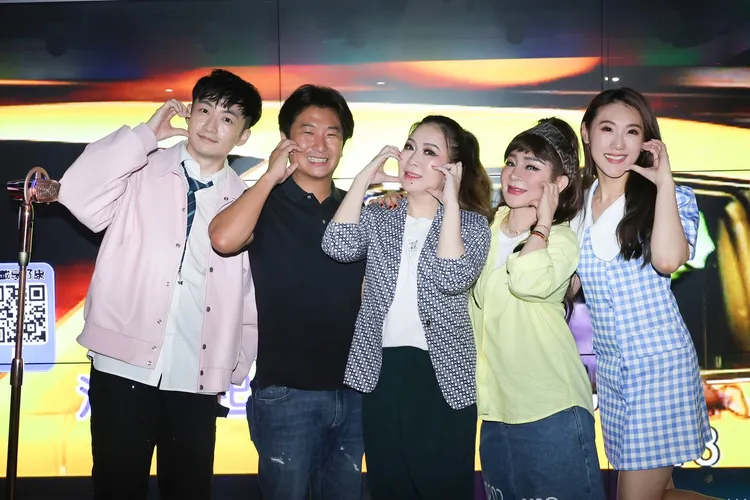 張秀卿舉辦演唱會慶功，星友齊聚同歡。名人演藝事業提供