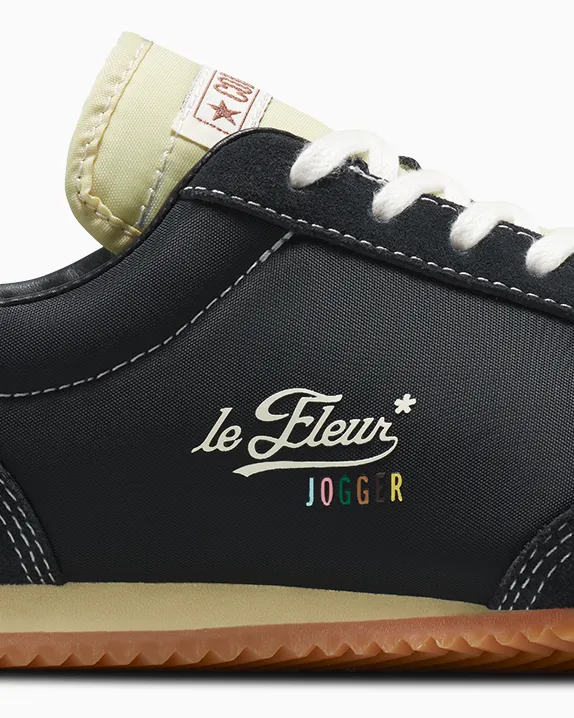 跳色標誌同樣替鞋款帶來趣味設計。品牌提供