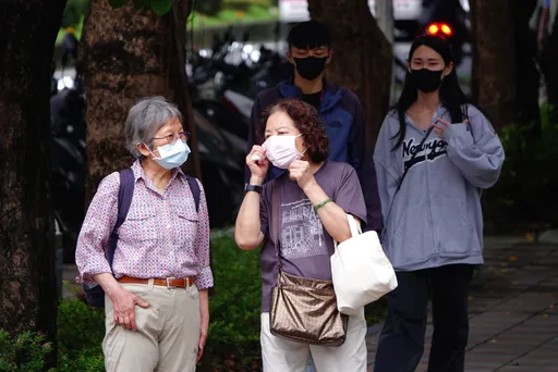 70岁妇起身听到一声「喀」竟是骨折 医揭骨质疏松2大警讯