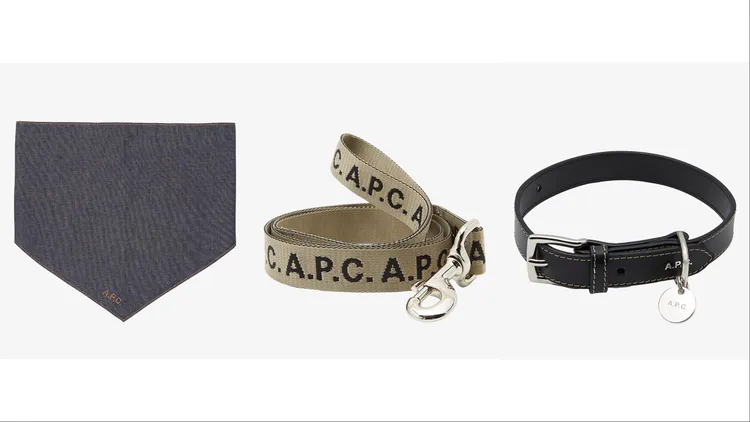 A.P.C. TOUTOU系列刺繡LOGO丹寧領巾（左起）1800元、綠LOGO花紋牽繩5800元、黑皮革項圈5800元。品牌提供