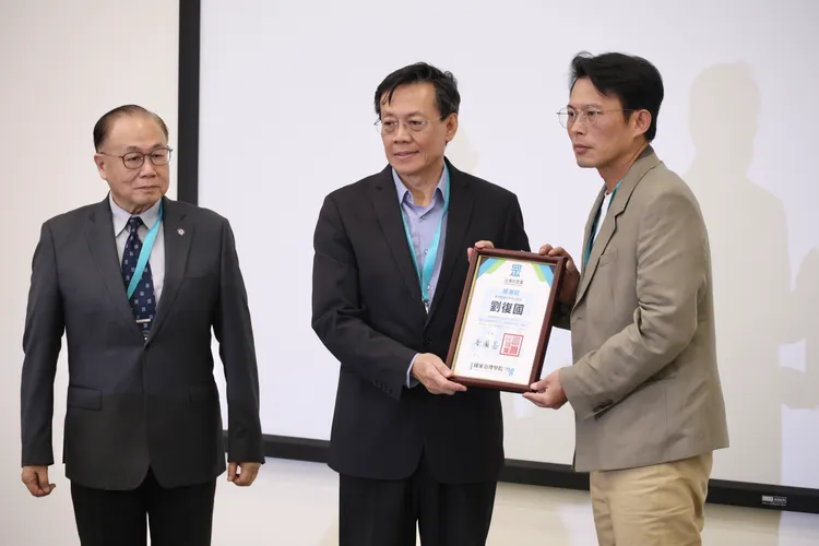 民眾黨主席黃國昌出席全民國防論壇。彭欣偉攝