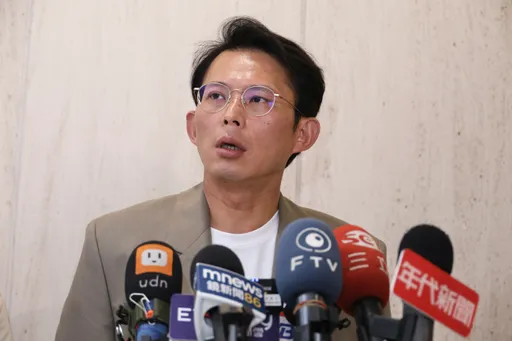 吳思瑤批黃國昌炒作「關稅黑箱」!黃反嗆:綠委急護航集體墮落