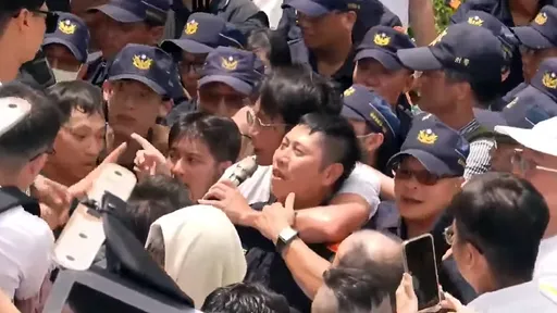 「黃國昌把民眾黨變黑道堂口」 顏若芳:挑釁鎖喉員警不可思議