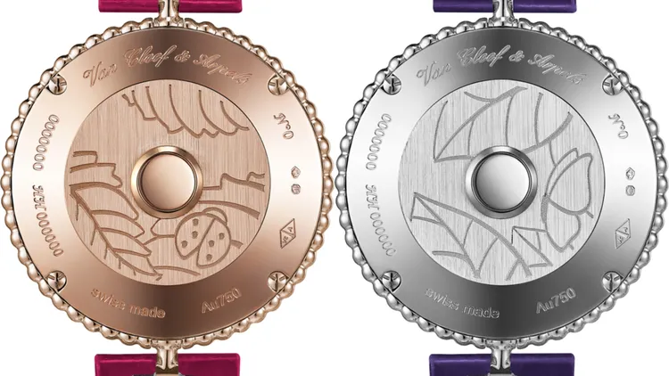 錶殼背面更暗藏玄機，分別鐫刻著瓢蟲與蝴蝶圖案。品牌提供