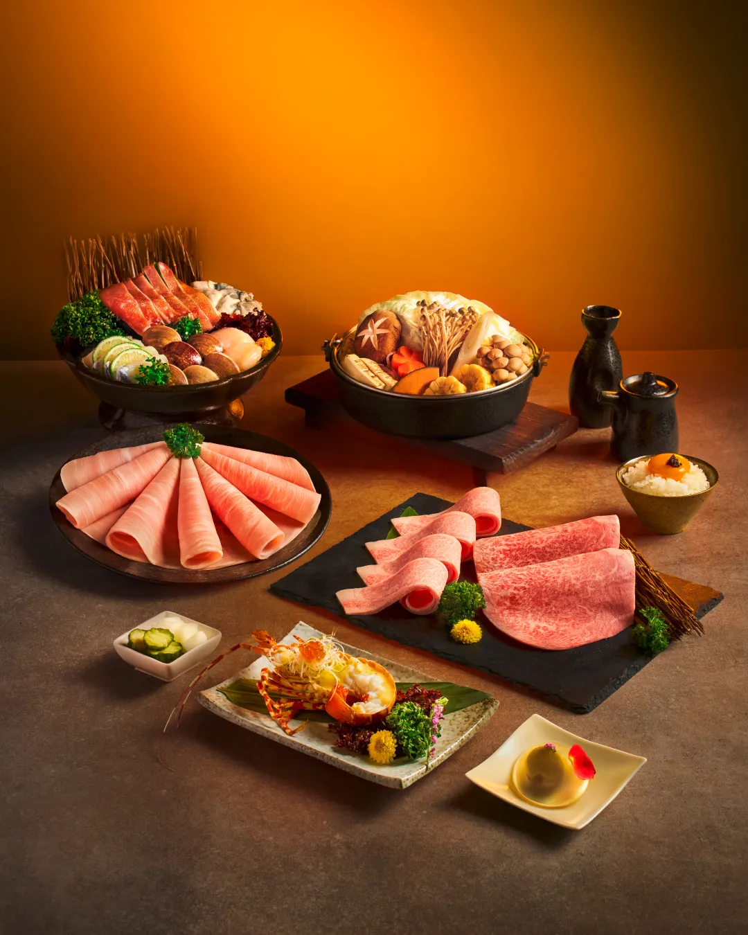 Extension 1 by 橘色以「七夕限定 一锅一烧双人套餐」,搭载日本A5和牛肋眼、牛小排双拼与丰富海味,让寿喜烧与锅物的不同风味成为彼此的情感共鸣。业者提供