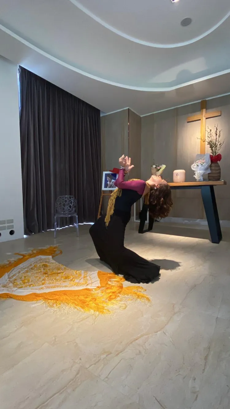 賀連華獻舞送別好友。林凱文提供