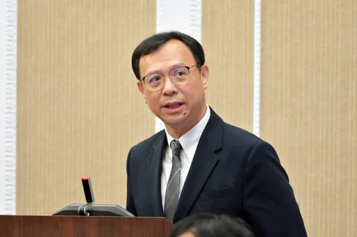 内阁改组异动达15人!传石崇良升任卫福部长、叶俊显接国发会主委