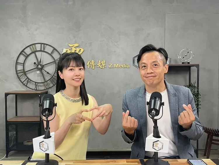 民進黨前立委高嘉瑜、國民黨台北市議員李明賢。摘自高嘉瑜臉書