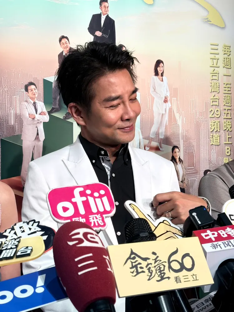 謝承均回覆大牙婚姻很有分寸。彭欣偉攝