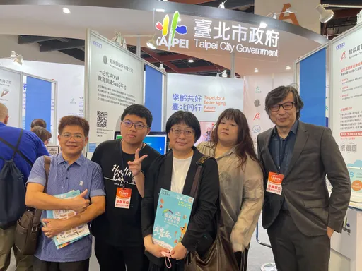 林煒發表AI+VR醫護平台 9國語言強化長照培訓