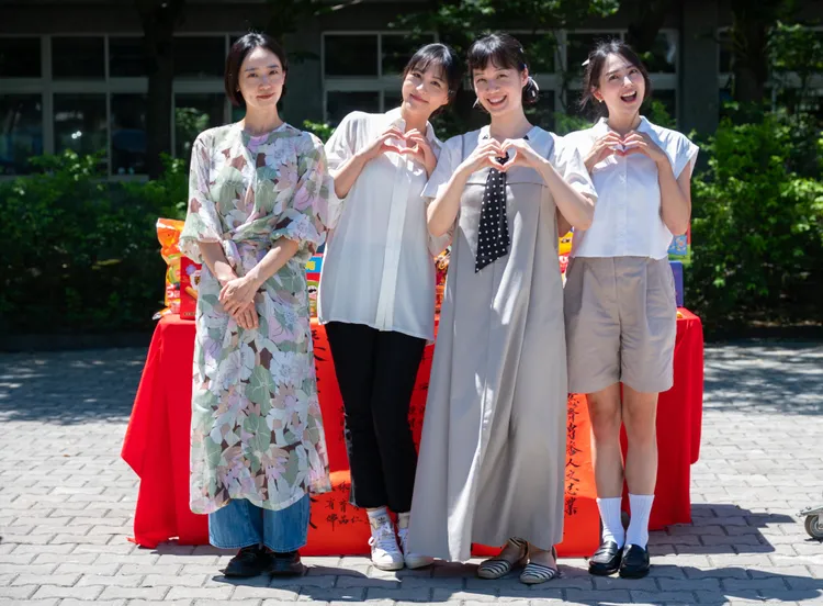 閨蜜組林子涵（左起）、魏蔓、許乃涵、阿喜。大愛提供