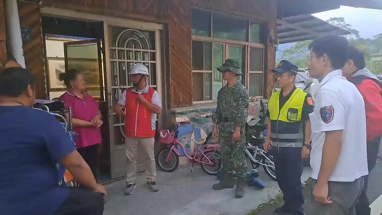 高雄市目前已預防性撤離2202人。翻攝畫面