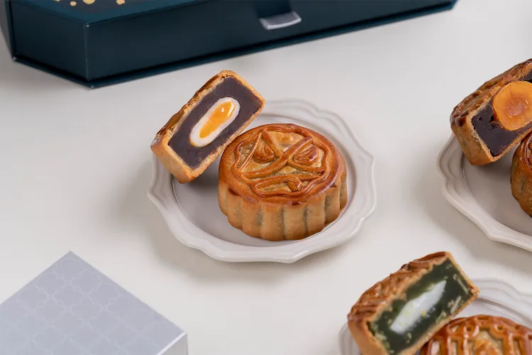 「錦月雅韻」奶黃流心。業者提供