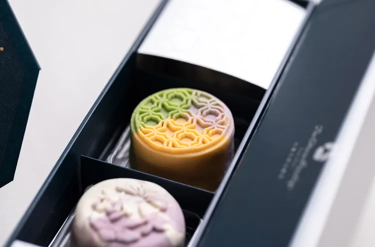 「綺影月映」禮盒。業者提供