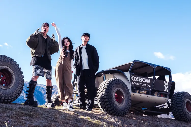 （左起）黃宣、舒華、陳柏霖。出去一下提供