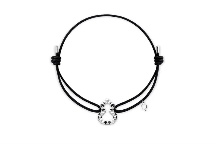 Qeelin Wulu 18 18K白金手鍊，4萬6000元。品牌提供