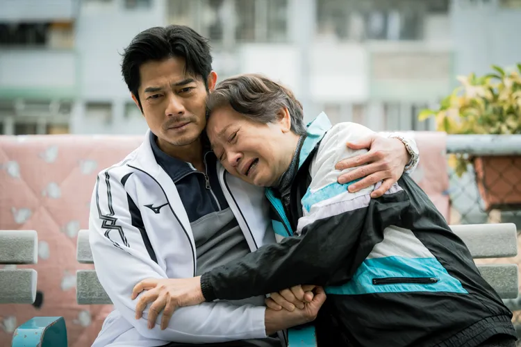 鮑起靜和郭富城合作《無名指》。華映提供