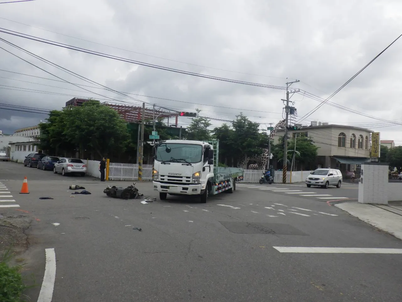 事故發生在潭子區大豐一路與大富路一段路口。民眾提供