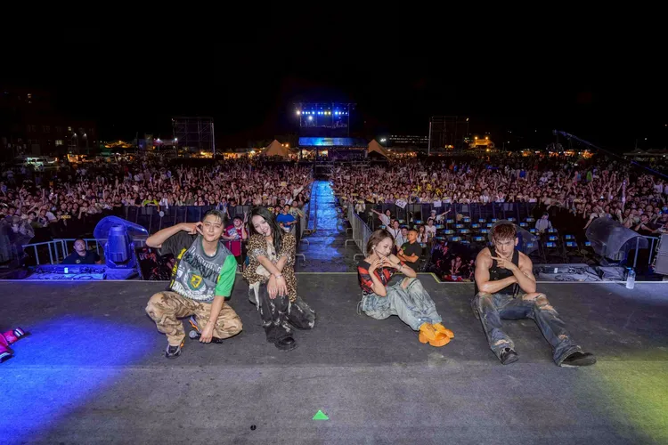 韓團KARD。桃園市政府提供