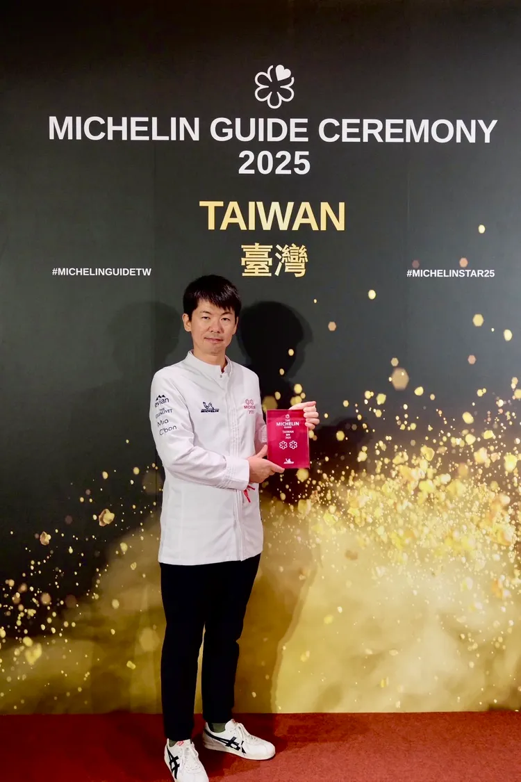 稗田良平主廚所打造的盈科EIKA日本料理於 2025 米其林指南頒獎典禮摘下二星。豊漁餐飲集團提供