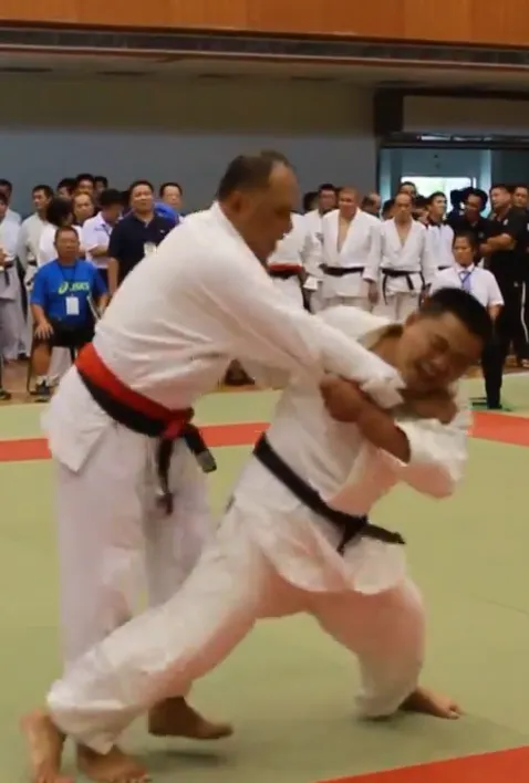 涂志宏（右）曾是柔道全國冠軍。