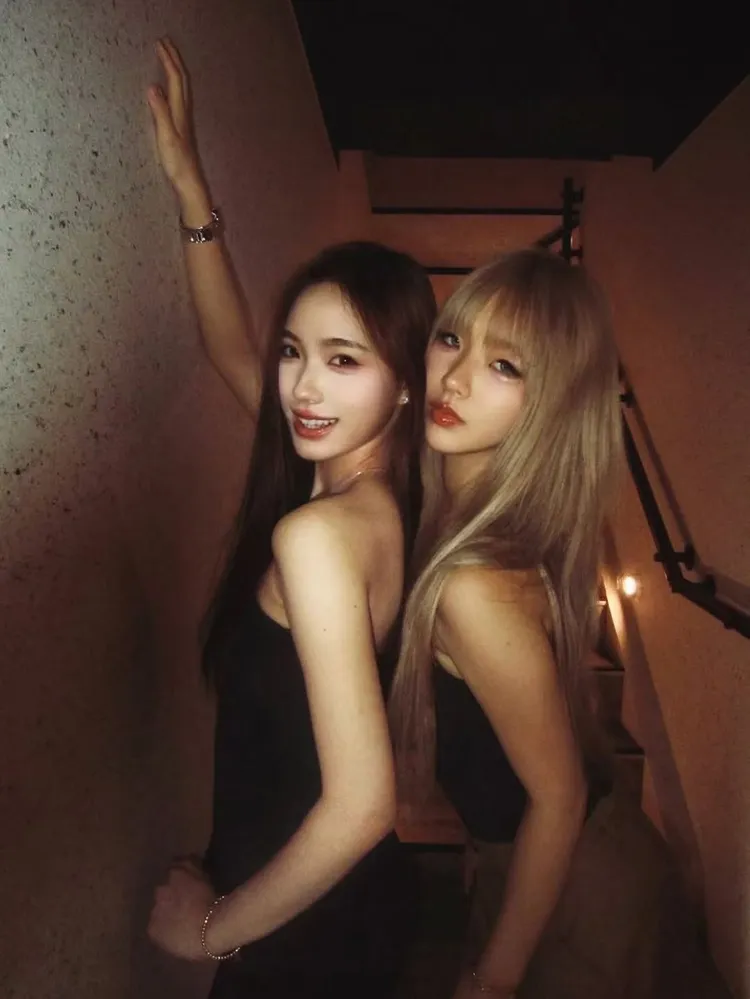 Elly一頭金髮相當搶眼。翻攝Lily IG