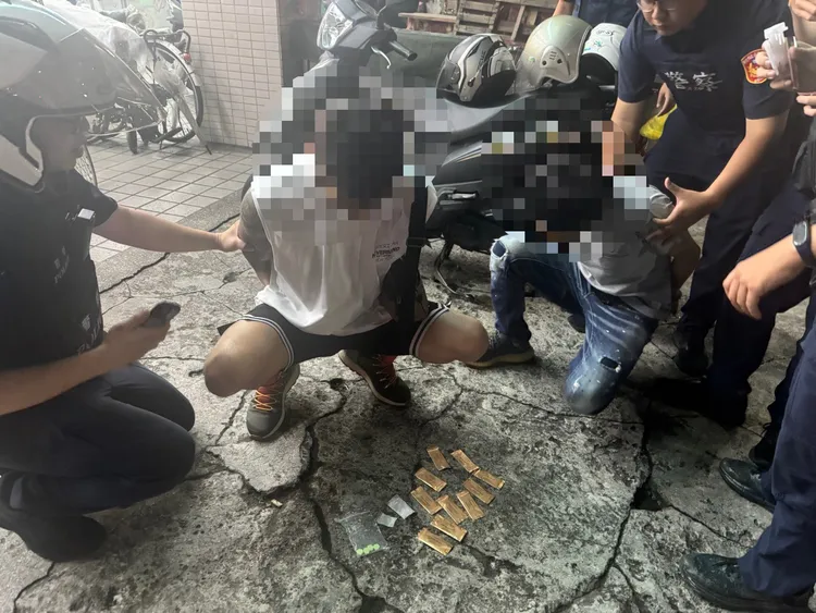 被逮兩名男子都有毒品前科，原本相約出來吃個晚餐，沒想到這下得進去吃牢飯。翻攝畫面