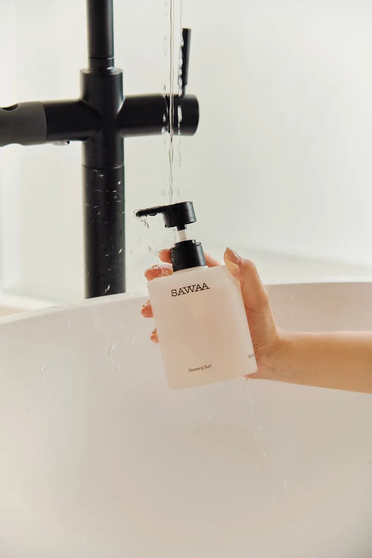 SAWAA 波光｜淨膚酵母沐浴露，500ml／1100元。品牌提供