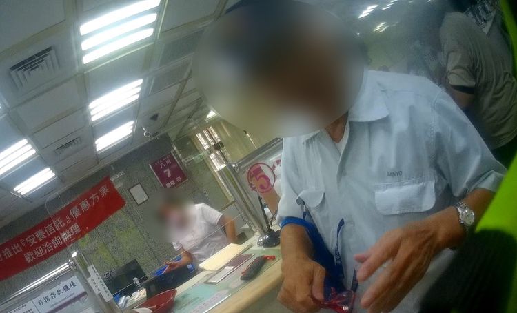 領款借兒購物　「詐騙絕緣體」差點遭騙50萬