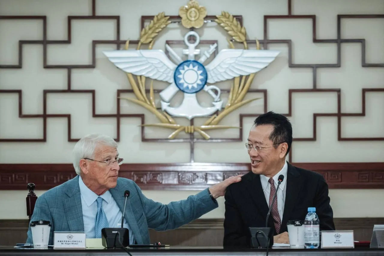 顾立雄与访团就深化台美国防交流进行意见交换。国防部提供