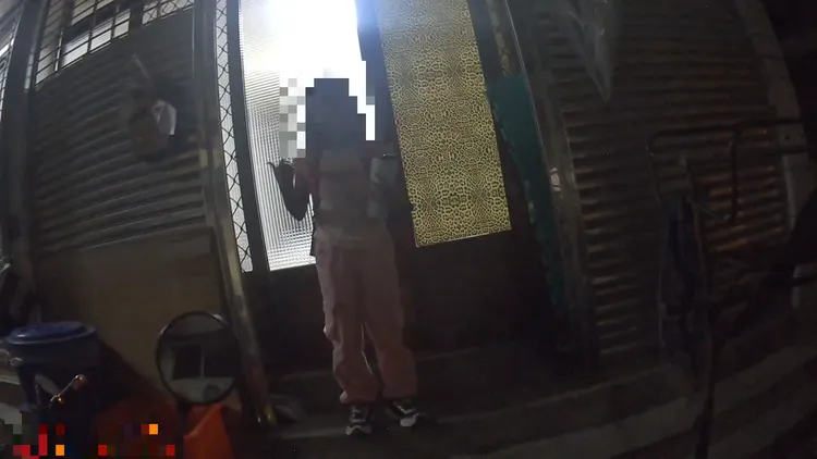 警方將女童順利送返家。翻攝畫面