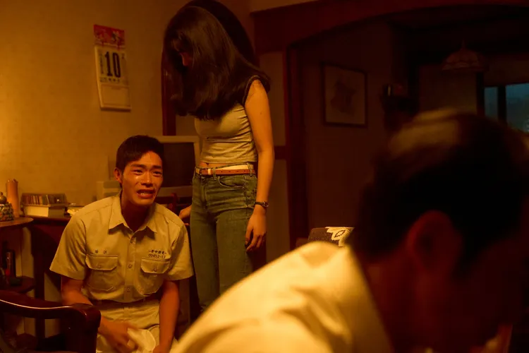 牧森為了《進行曲》首度演出哭戲 （左起牧森﹑木木﹑李李仁）。 未來進行曲提供 