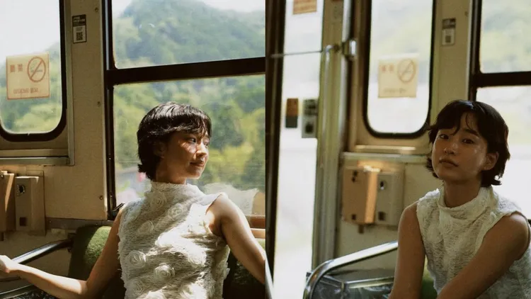 私下的方效潾是個文青少女。翻攝方效潾IG