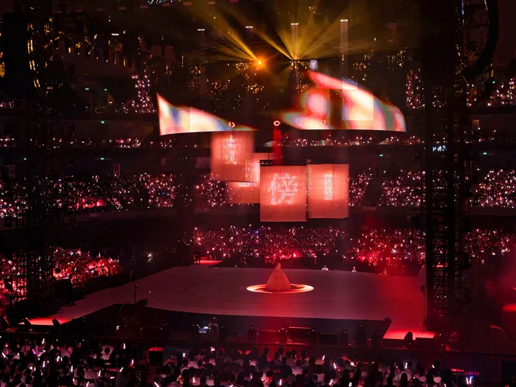 劉若英舞台炫目。相信音樂提供