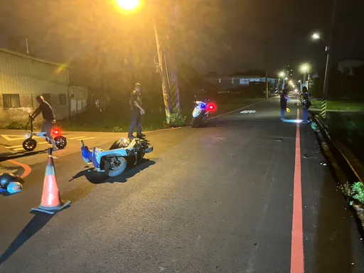 台中2機車對撞1死2傷 45歲騎士噴進稻田爆頭亡