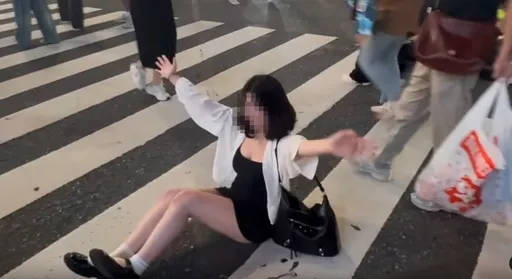 台灣正妹衝澀谷斑馬線「坐地拍照」 當地人怒了:別來日本!