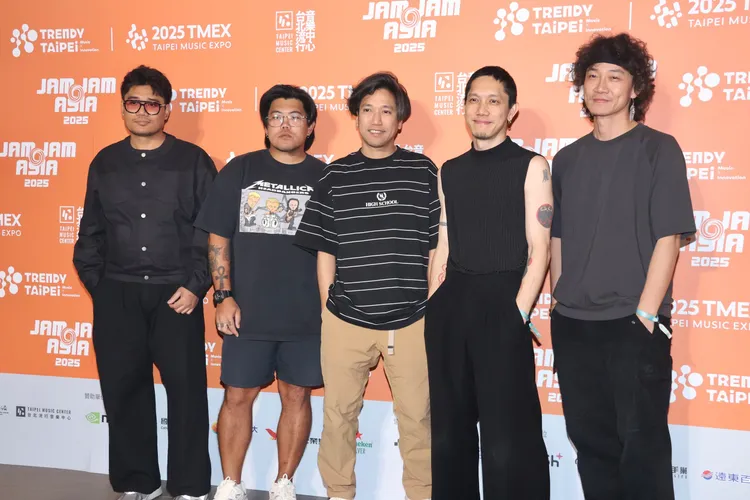 POTATO首度來台開唱，不少台灣粉絲朝聖。莊宗達攝