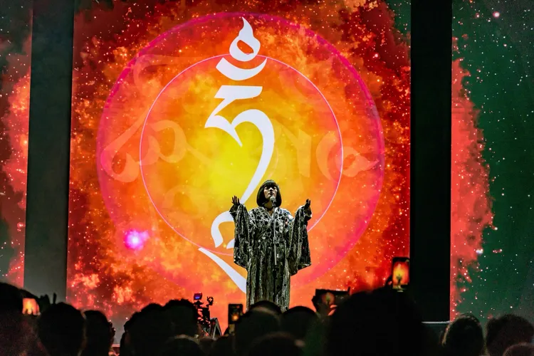 越南靈魂電音女聲Tinna Tinh。醒醒音樂節提供