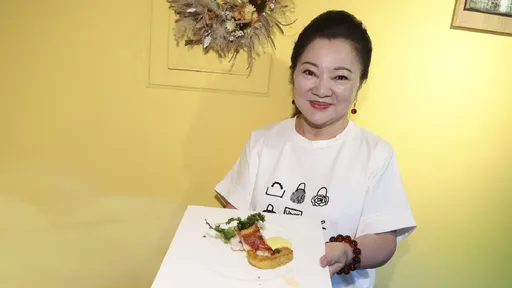 白冰冰餐厅竟成「端菜小妹」 主动邀约店老板合照却被拒绝
