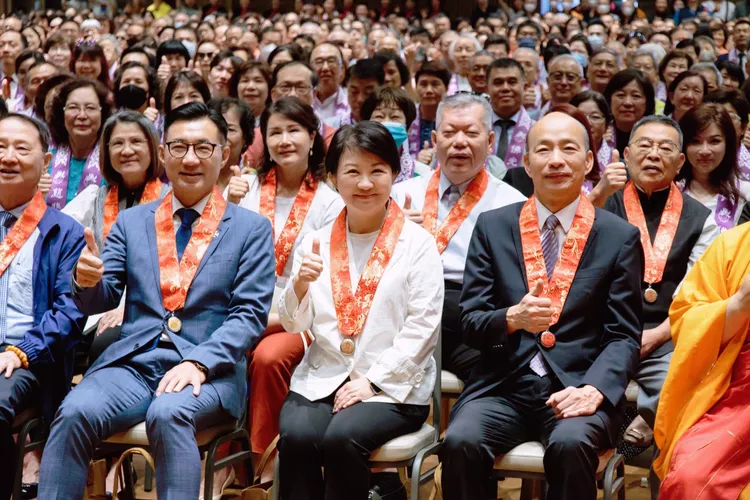 盧秀燕與江啟臣、韓國瑜一起出席公開活動。台中市府提供