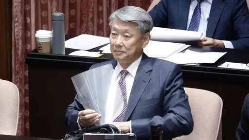 郭智輝「快樂在一起」3小時? 經濟部再戰侯漢廷揚言提告