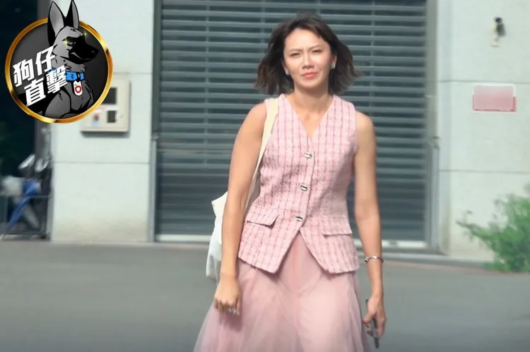 大牙離婚後投入三立新戲《百味人生》演出，獨自返回汐止香閨。特勤中心攝