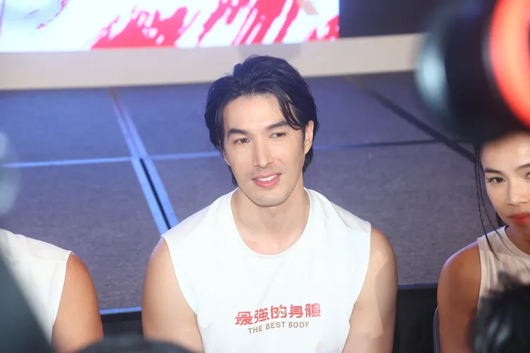 錦榮時隔5年回台首場記者會，透露還沒有聽過蔡依林的新歌。特勤中心攝