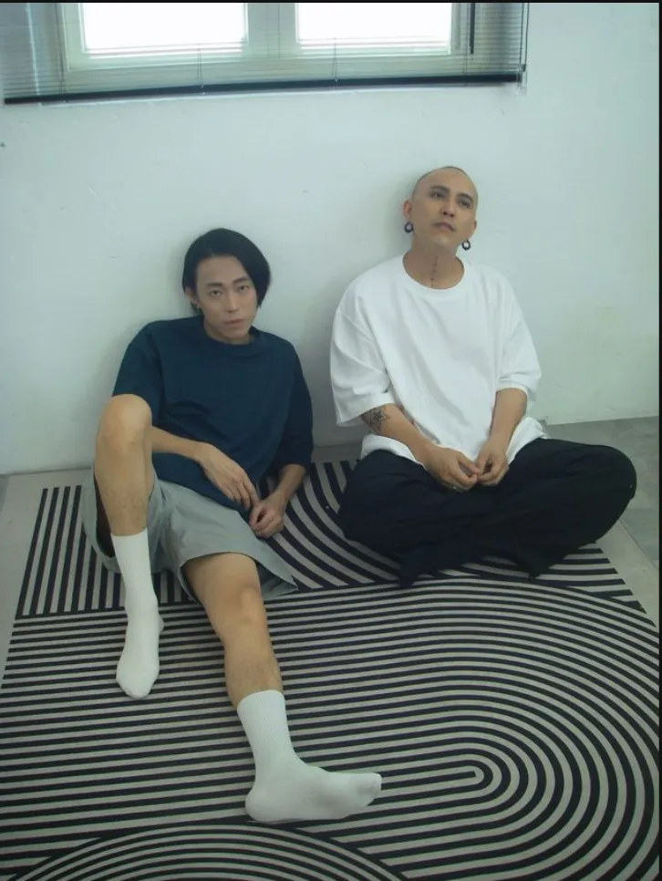 樂團「倒車入庫」10 月 25 日攜手好友樂團「一種心情」前進南港 SUB 展演空間開唱。黑市音樂提供